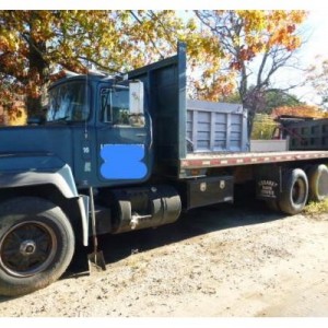 1994 mack rd photo
