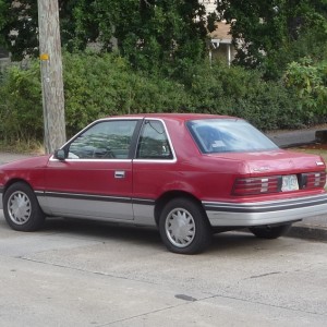 1994 plymouth sundance photo