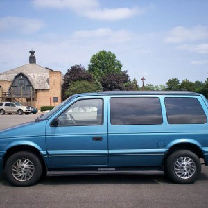 1995 dodge caravan photo