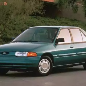 1995 ford escort photo