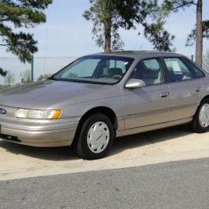 1995 ford taurus photo