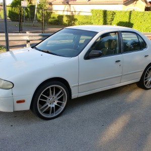 1995 nissan altima photo