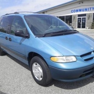 1996 dodge grand-caravan-se photo