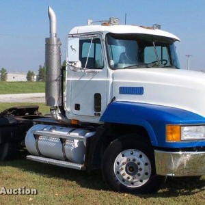 1996 mack ch photo