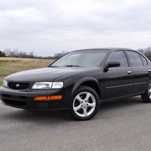 1996 nissan maxima photo