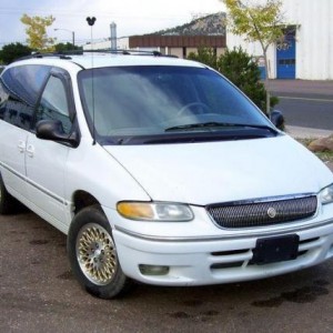 1997 chrysler town-and-country photo
