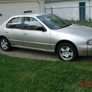 1997 nissan altima-xegxesegle photo