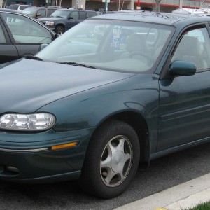 1997 oldsmobile cutlass photo