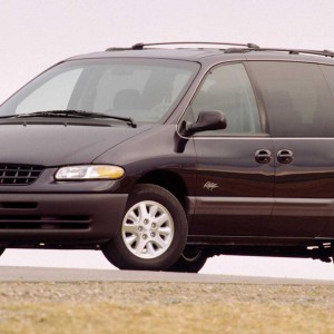 1997 plymouth voyager photo