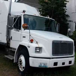 1998 freightliner fl70 photo