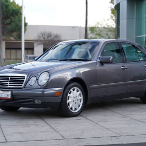 1998 mercedes-benz e320 photo