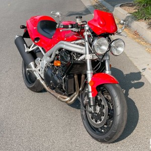 1998 triumph speed-triple photo
