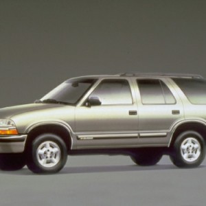1999 chevrolet blazer photo