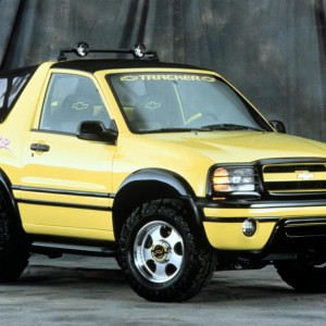 1999 chevrolet tracker photo