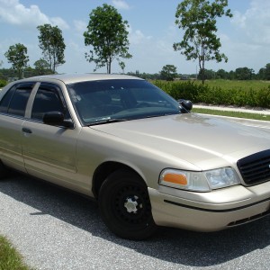 1999 ford crown-victoria photo