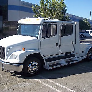 1999 freightliner fl60 photo