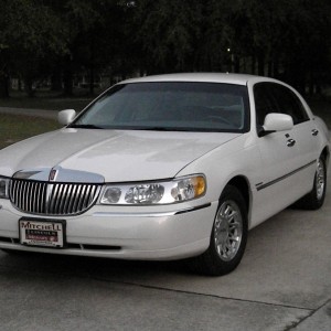 1999 lincoln town-car photo