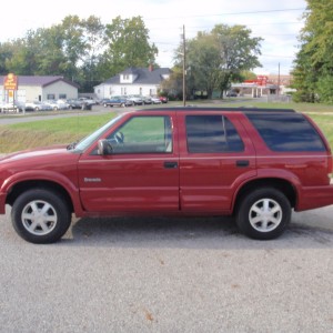 1999 oldsmobile bravada photo