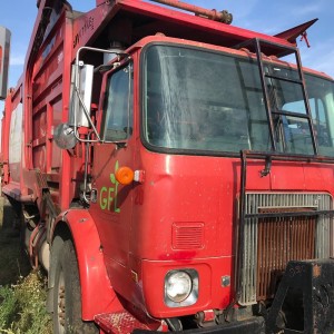 1999 volvo-truck wx photo
