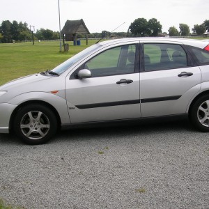 2000 ford focus photo