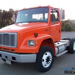 2000 freightliner fl106 photo