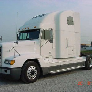 2000 freightliner fl112 photo