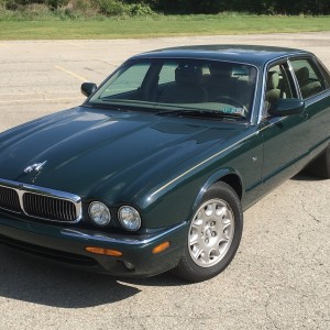 2000 jaguar xj8 photo