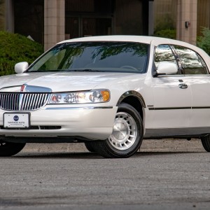 2000 lincoln town-car-executive photo