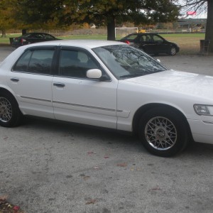 2000 mercury grand-marquis photo