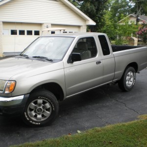 2000 nissan frontier-xe photo