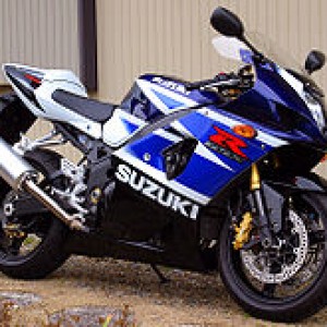 2000 suzuki gsx-r750 photo