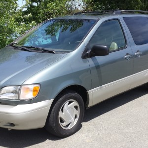 2000 toyota sienna-lexle photo