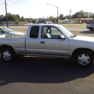2000 toyota tacoma photo