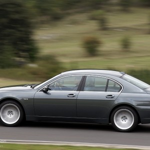 2001 bmw 750i photo