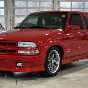 2001 chevrolet blazer-ls-xtreme photo