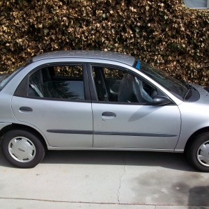 2001 chevrolet metro photo