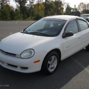 2001 dodge neon-sees photo