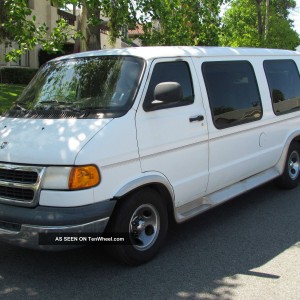 2001 dodge ram-van photo