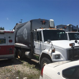 2001 freightliner fl80 photo