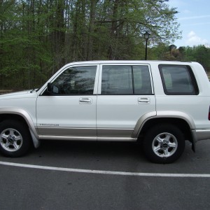 2001 isuzu trooper photo