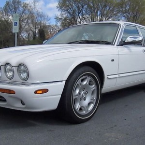 2001 jaguar xj8 photo