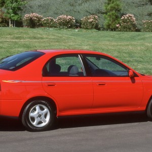 2001 kia spectra photo