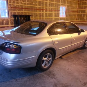 2001 pontiac bonneville-se photo