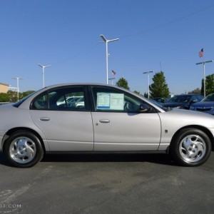 2001 saturn sl2 photo