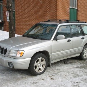 2001 subaru forester photo