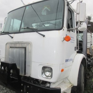 2001 volvo-truck wx photo