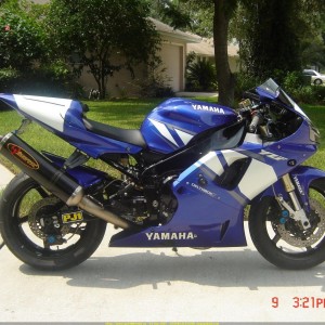 2001 yamaha yzf-r1yzf-r1cyzf-r1 photo