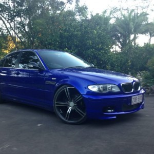 2002 bmw 330i photo