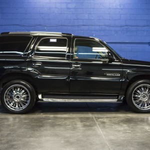 2002 cadillac escalade-luxury photo