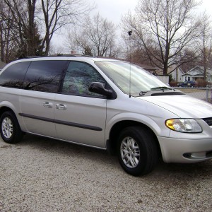 2002 dodge caravan photo
